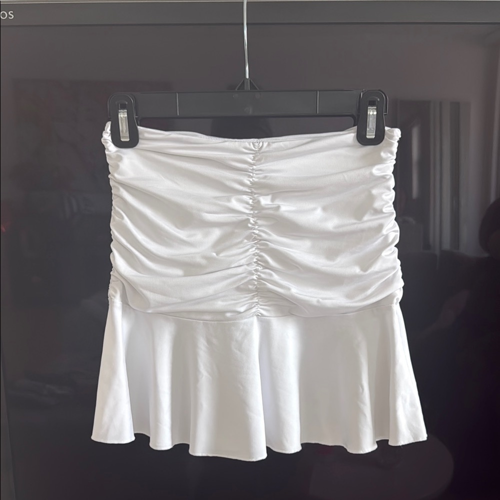 Elegant White Ruched Skirt